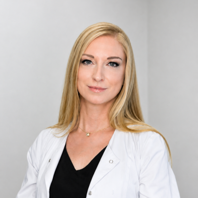 Dr. Zane Mediņa — Dermatologist, KIRSH Veselības Fabrika